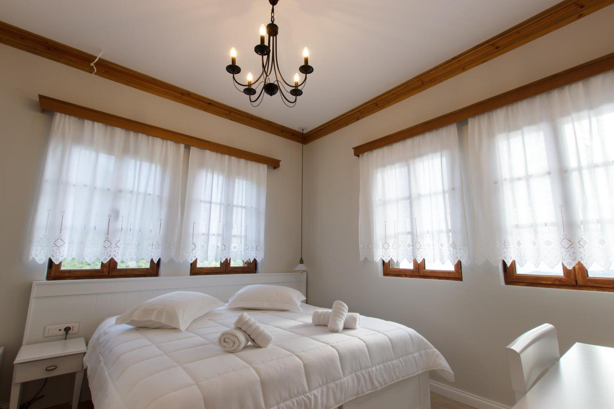 Bujtina Sophie Otel Libohove Dış mekan fotoğraf