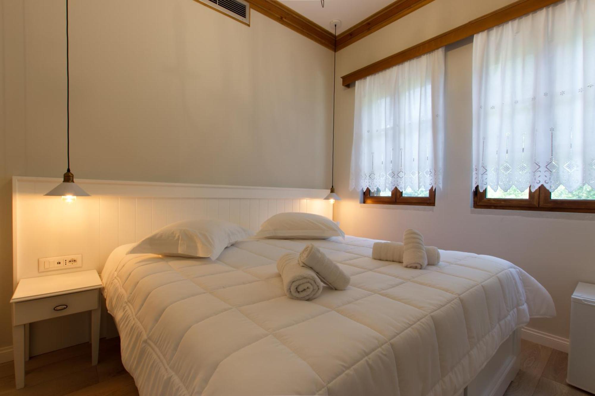 Bujtina Sophie Otel Libohove Dış mekan fotoğraf