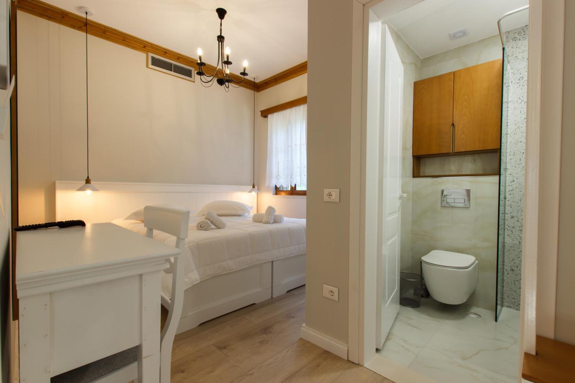 Bujtina Sophie Otel Libohove Dış mekan fotoğraf