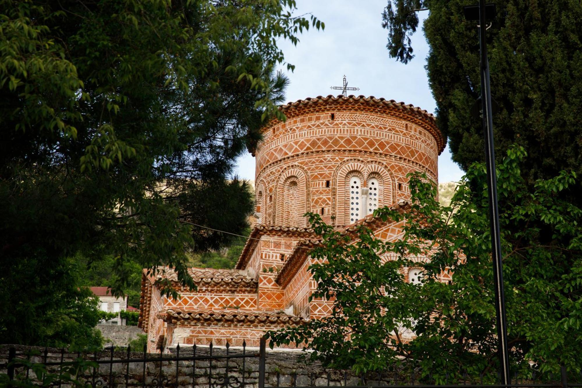 Bujtina Sophie Otel Libohove Dış mekan fotoğraf