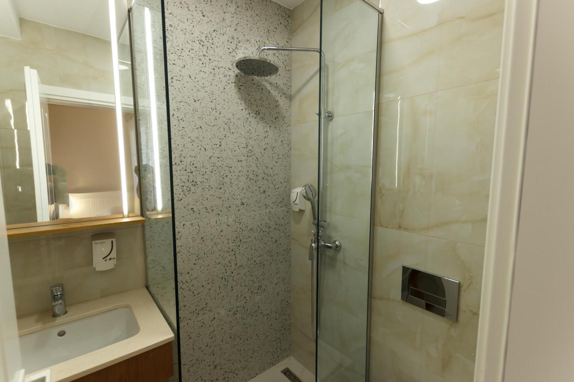 Bujtina Sophie Otel Libohove Dış mekan fotoğraf
