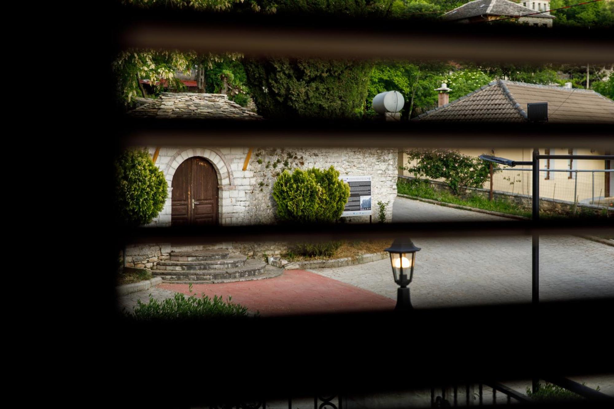 Bujtina Sophie Otel Libohove Dış mekan fotoğraf