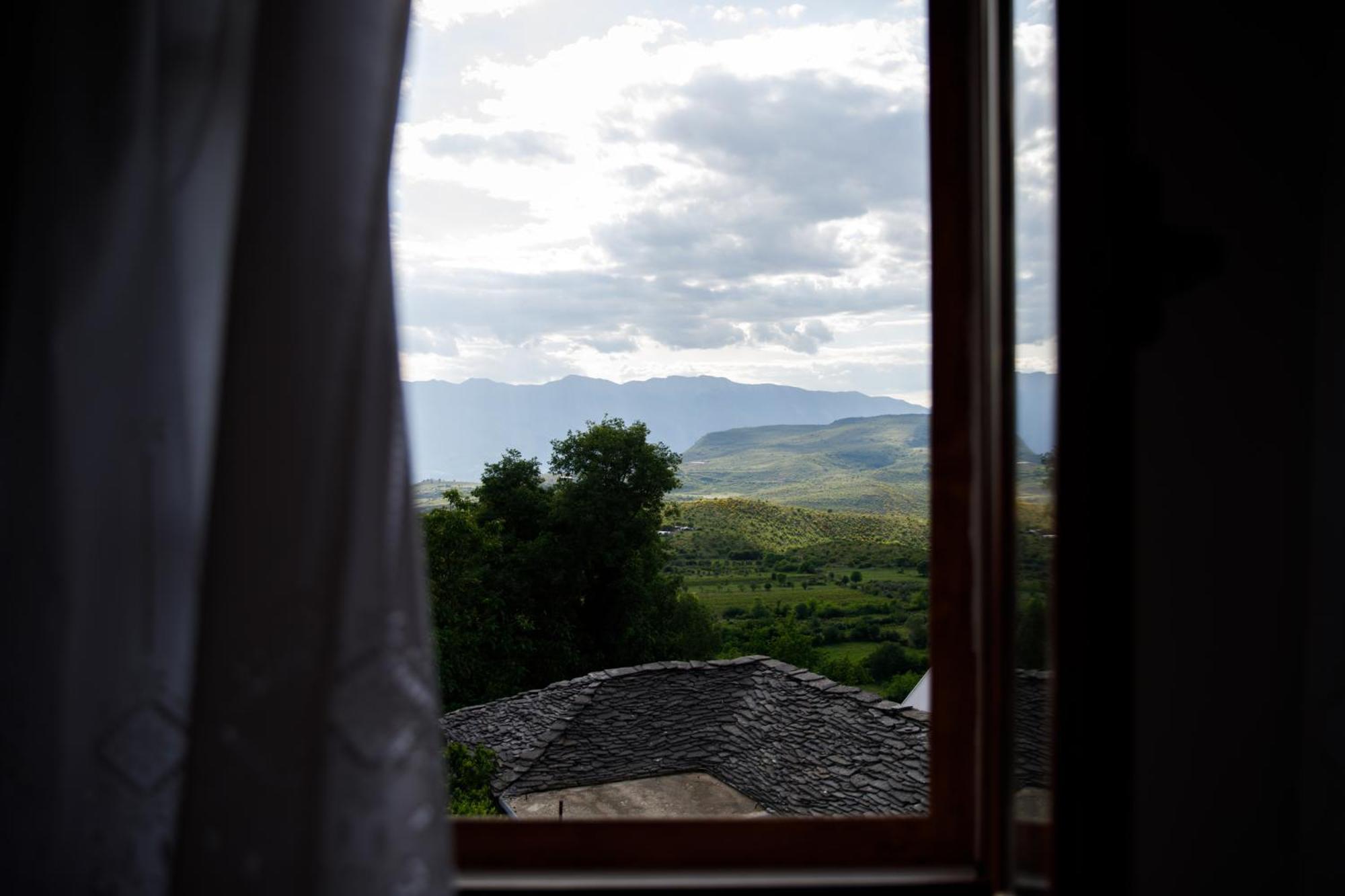 Bujtina Sophie Otel Libohove Dış mekan fotoğraf