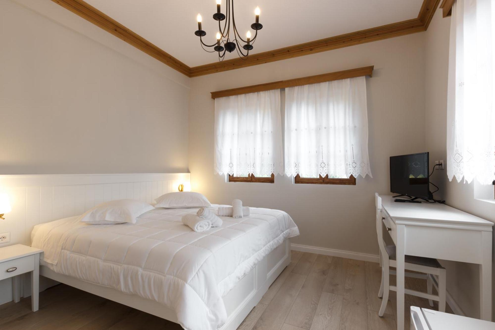 Bujtina Sophie Otel Libohove Dış mekan fotoğraf